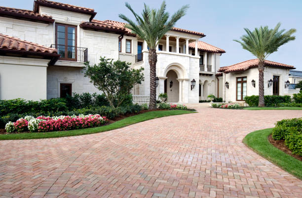 Best Driveway Paving Contractor  in Pine Bluff, AR